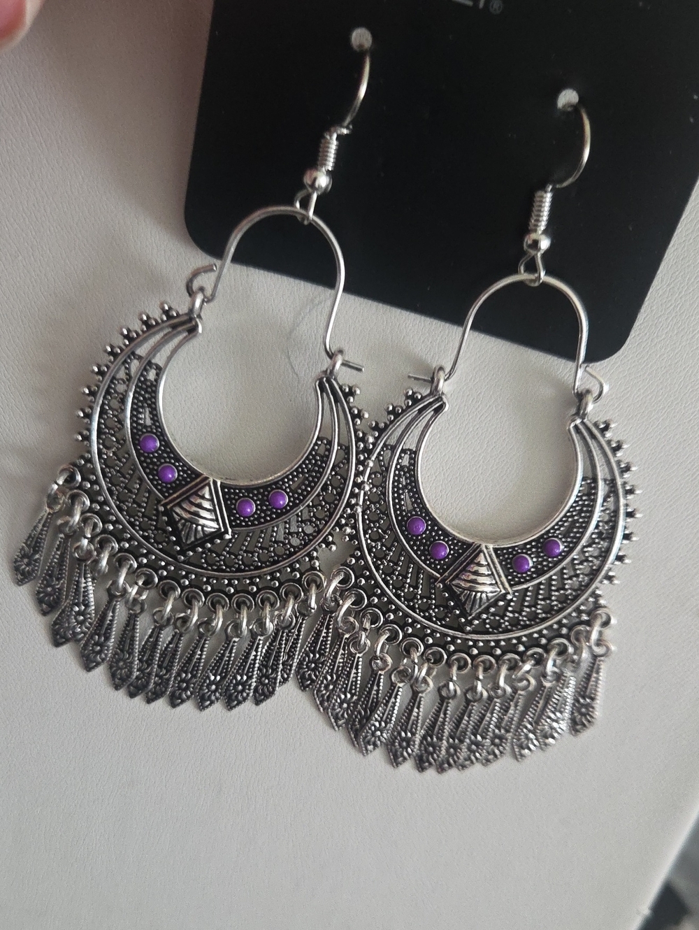Paparazzi Walk On The Wildside Purple Earrings NWT - Picture 1 of 2